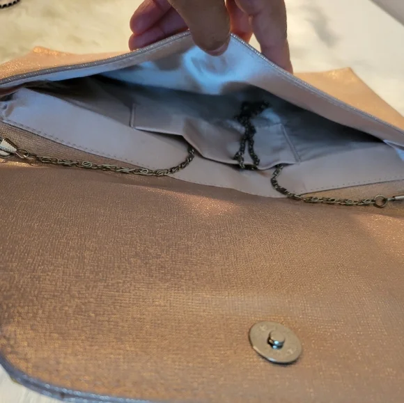 Elegant Pink Beaded Clutch - Picture 4 of 6